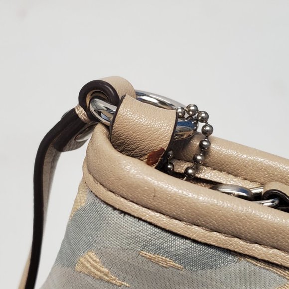 Womens Coach Shoulder Bag - Picture 3 of 8